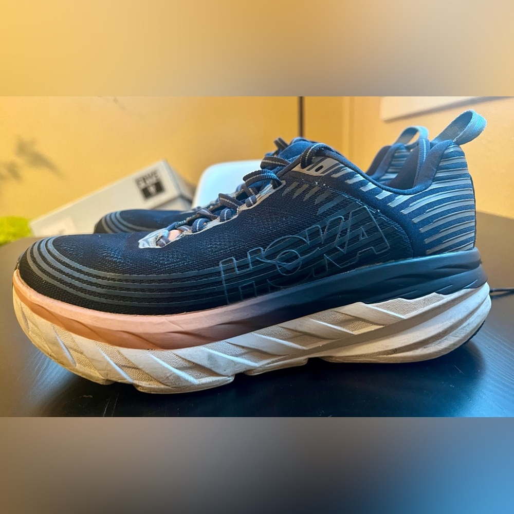 Navy HokaOneOne Women’s 8, Lightly used